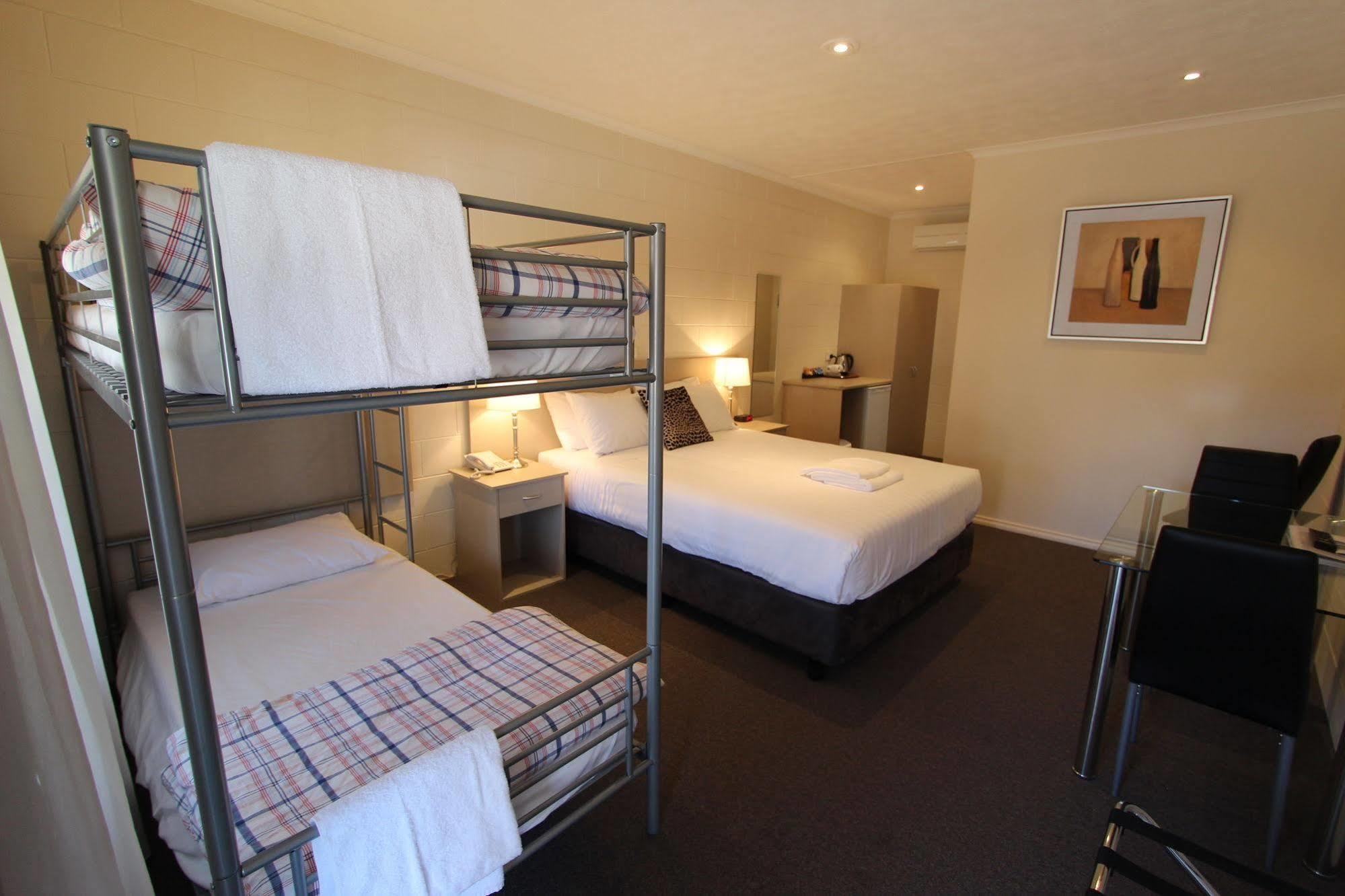 Mildura Riverview Motel Gol Gol Exteriör bild